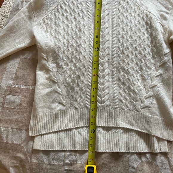 Like new Halogen wool/cashmere blend cable knit ivory sweater - Picture 9 of 12